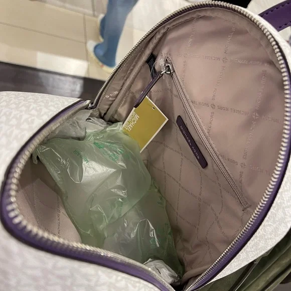 MICHAEL KORS Rhea Medium Zip Color-Block Signature Logo Backpack
Dark Purple NWT - Picture 12 of 16